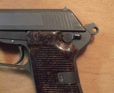 ČZ-52 pistol, safety in safe position.